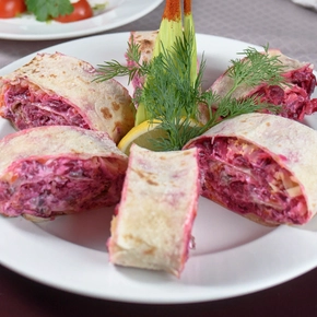 Сельдь под шубой в лаваше